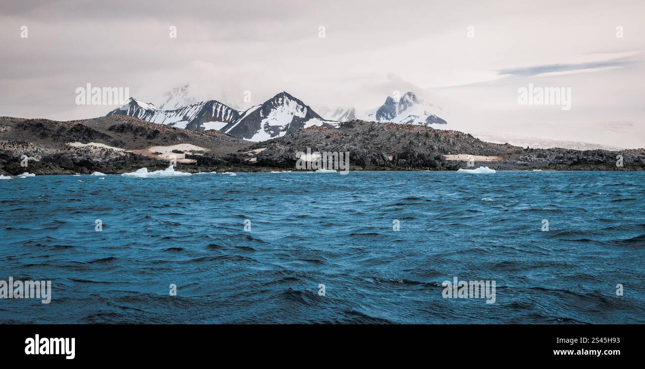 Hope Bay, Panorama-Berglandschaft, Antarktis Stockfoto