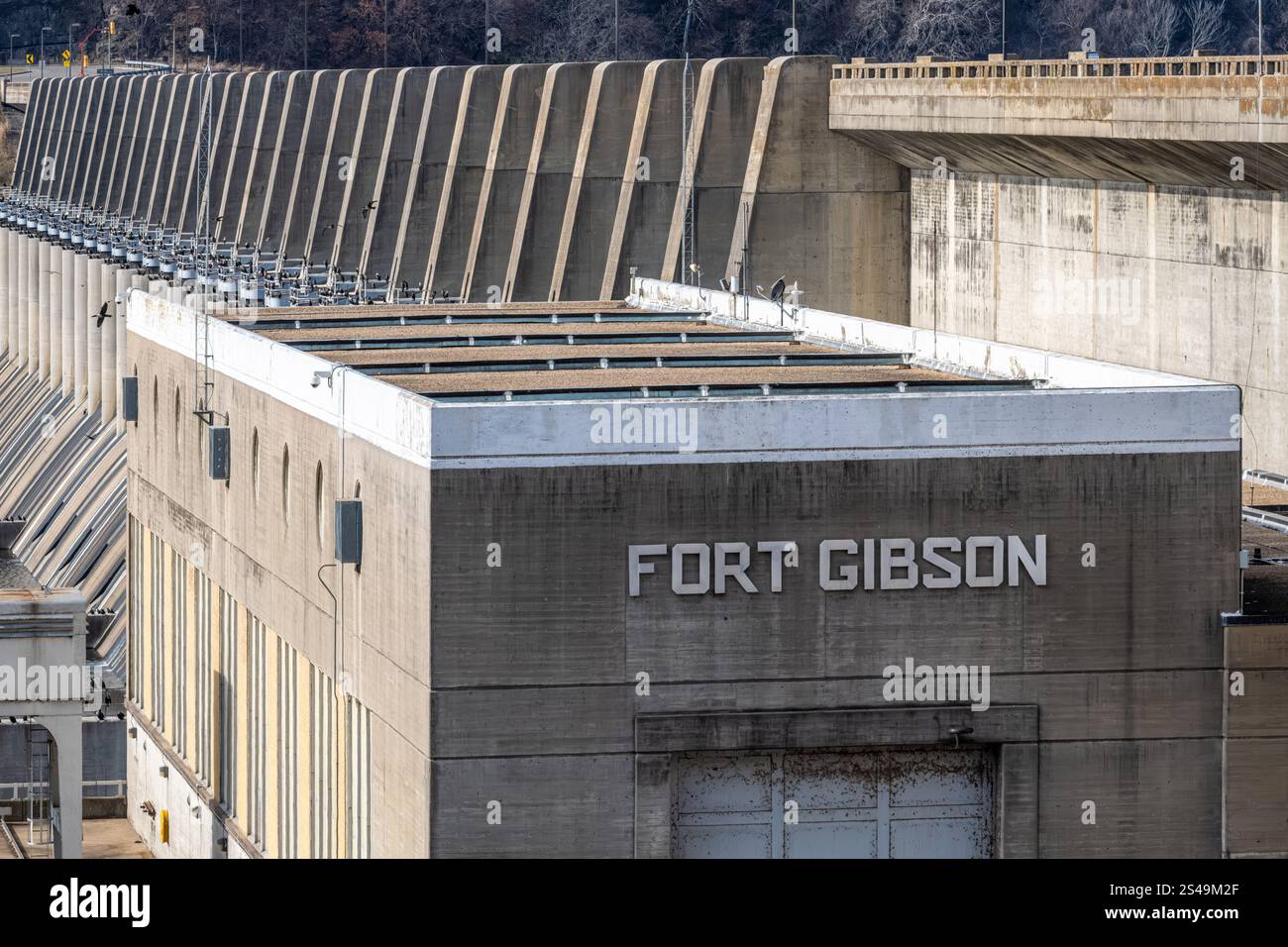 Kraftwerk Fort Gibson Dam am Fort Gibson Lake am Grand (Neosho) River in der Nähe von Fort Gibson, Oklahoma. (USA) Stockfoto Kraftwerk Fort Gibson Dam am Fort Gibson Lake am Grand (Neosho) River in der Nähe von Fort Gibson, Oklahoma. (USA) Stockfoto