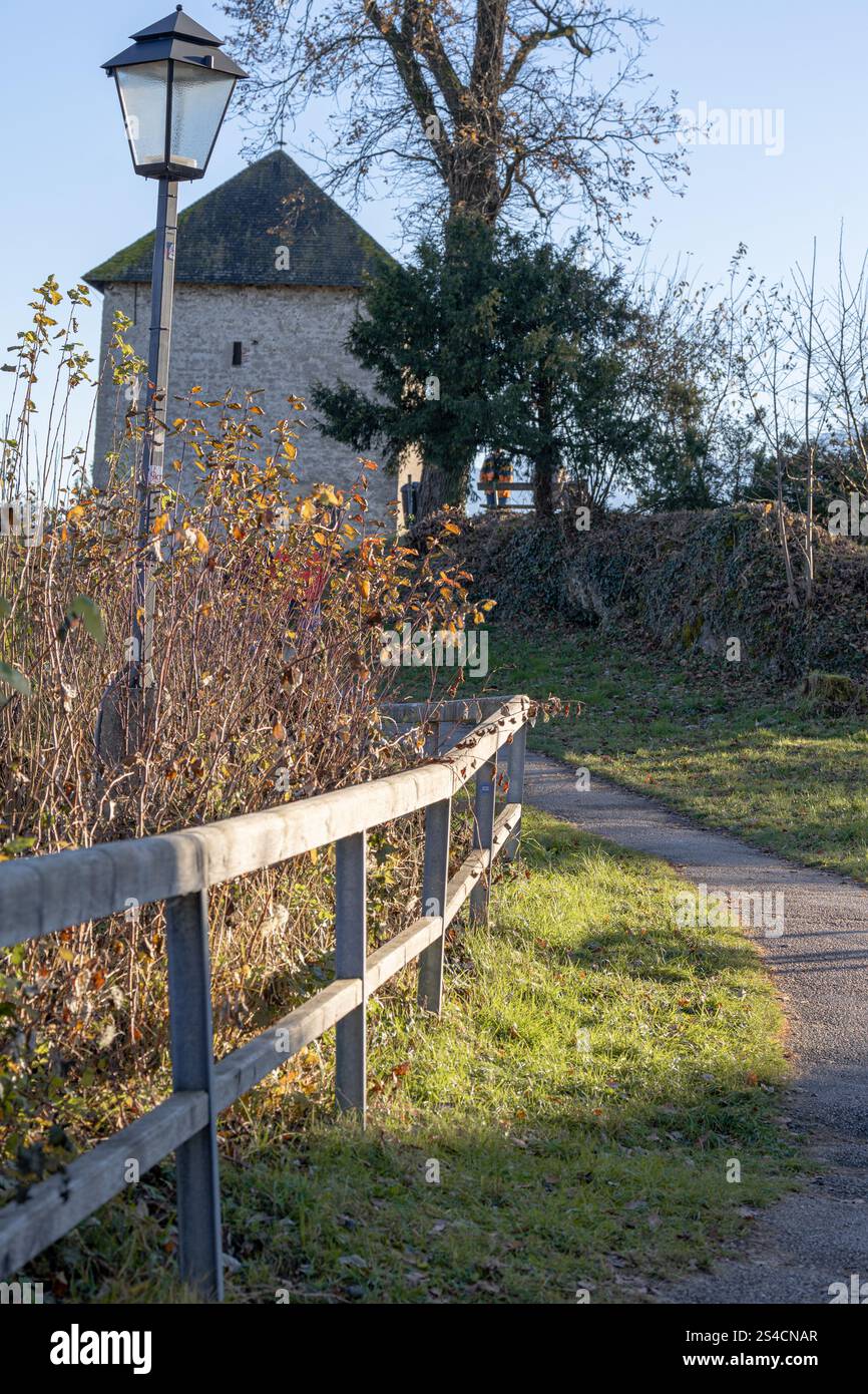 Wanderweg am Monchsberg Park in der Nähe der Festung Hohensalzburg in Salzburg Österreich Stockfoto
