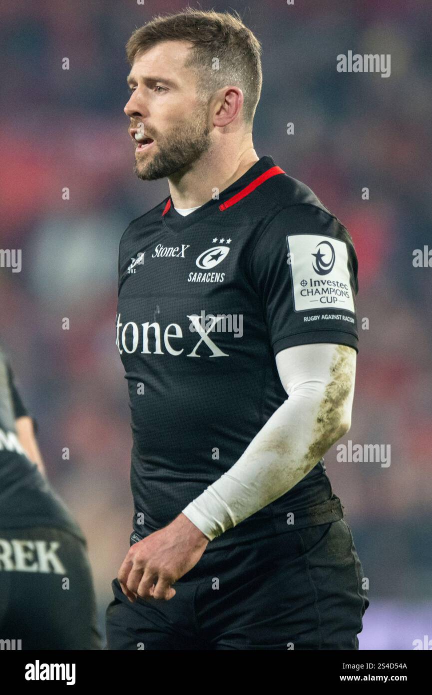 Limerick, Irland. Januar 2025. Elliot Daly von Saracens beim Investec Champions Cup, Pool 3, Runde 3 Spiel zwischen Munster Rugby und Saracens im Thomond Park in Limerick, Irland am 11. Januar 2025 (Foto: Andrew SURMA/ Credit: SIPA USA/Alamy Live News Stockfoto