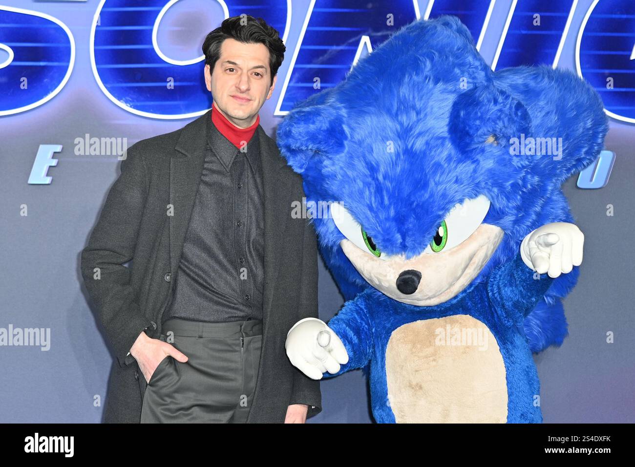 Sonic The Hedgehog 3 UK Premiere in London, Großbritannien - Ankunft mit: Ben Schwartz Wo: London, Großbritannien Wann: 10 Dez 2024 Credit: Laura Rose/WENN Stockfoto