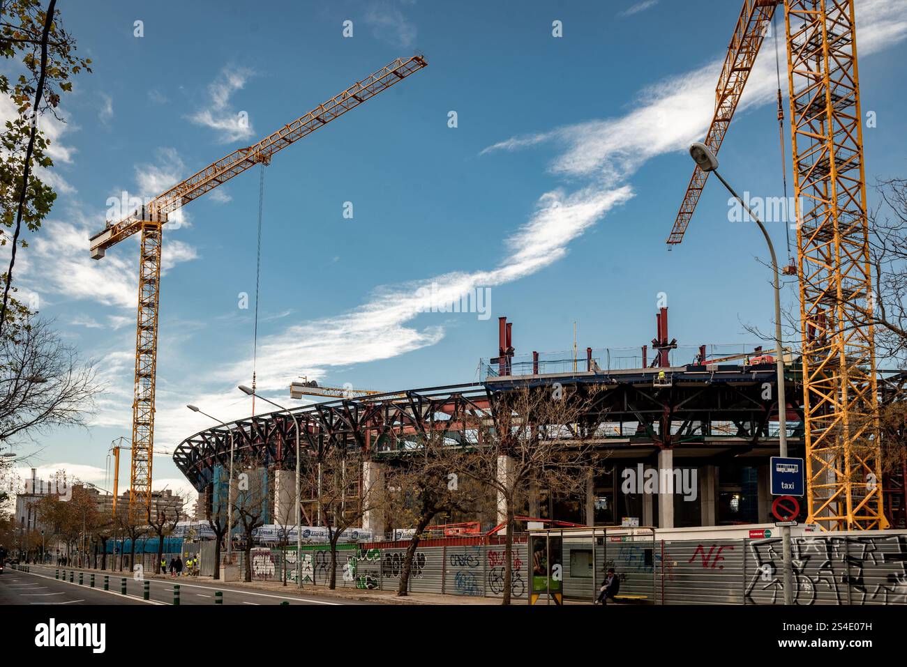Renovierungsarbeiten im Spotify Camp Nou Stadion in Barcelona, Spanien. Der Baufortschritt des FC Barcelona Stadions läuft ohne Fertigstellungsdatum für Stockfoto