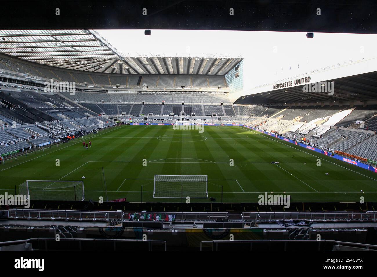 Saint James' Park, Newcastle, England - 12. Januar 2025 Allgemeine Ansicht des Bodens - vor dem Spiel Newcastle United gegen Bromley, F.A. Cup 3. Runde, 2024/25, Saint James' Park, Newcastle, England - 12. Januar 2025 Credit: Arthur Haigh/WhiteRosePhotos/Alamy Live News Stockfoto