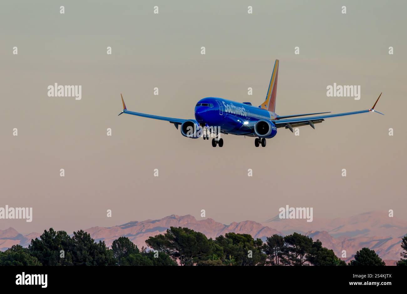 Las Vegas, Nevada - 1. Januar 2025: Flugzeuge auf dem McCarran International Airport in Las Vegas, Nevada Stockfoto