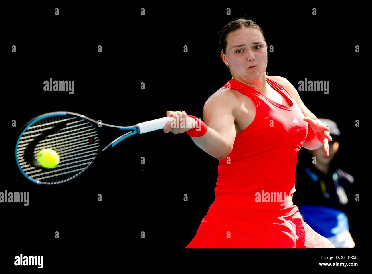 Melbourne, Australien. Januar 2025. Tennis: Grand Slam - Australian Open, Damen Singles, 1. Runde. Niemeier (Deutschland) - Chwalinska (Polen). Jule Niemeier in Aktion. Frank Molter/dpa/Alamy Live News Stockfoto