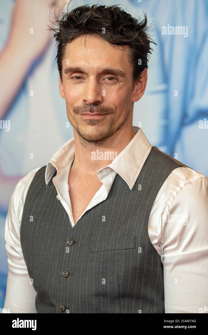 Philipp Christopher bei der Weltpremiere des Kinofilms die drei und der Karpatenhund im Mathäser Filmpalast. München, 12.01.2025 *** Philipp Christopher bei der Uraufführung des Films die drei und der Karpatenhund im Mathäser Filmpalast München, 12 01 2025 Foto:Xn.xKolinzx/xFuturexImagex fragezeichen 5112 Stockfoto