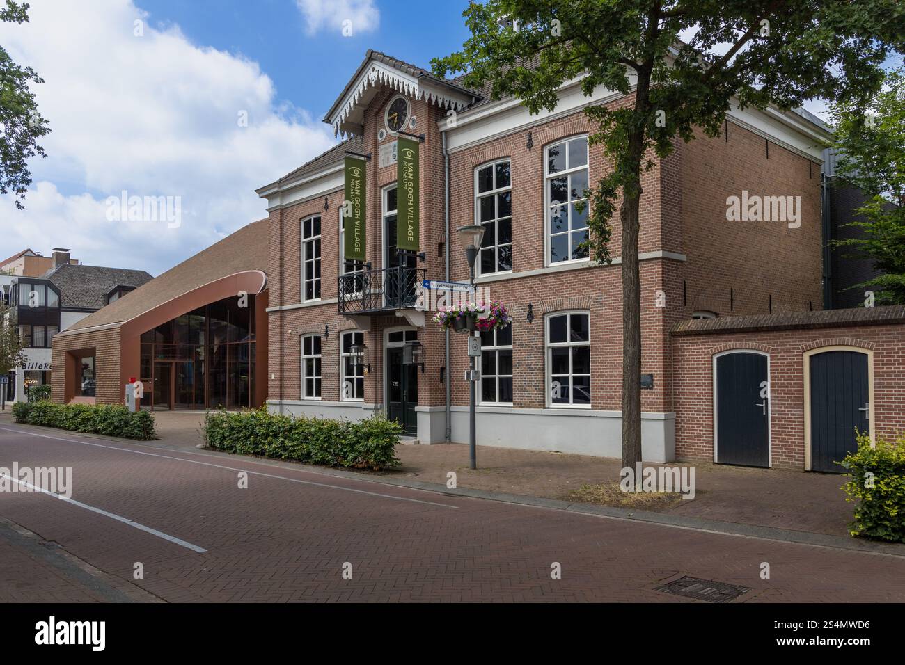 Nuenen, Niederlande. 22. Juni 2024. Van Gogh Dorfmuseum mit Dokumentation über den Aufenthalt des Malers Vincent van Gogh. Das Museum befindet sich Stockfoto