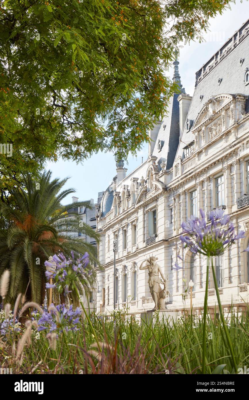 Die Palacio Paz Beaux-Art Villa-Fassade im Stil der Architektur in Retiro, Buenos Aires, Argentinien. Stockfoto