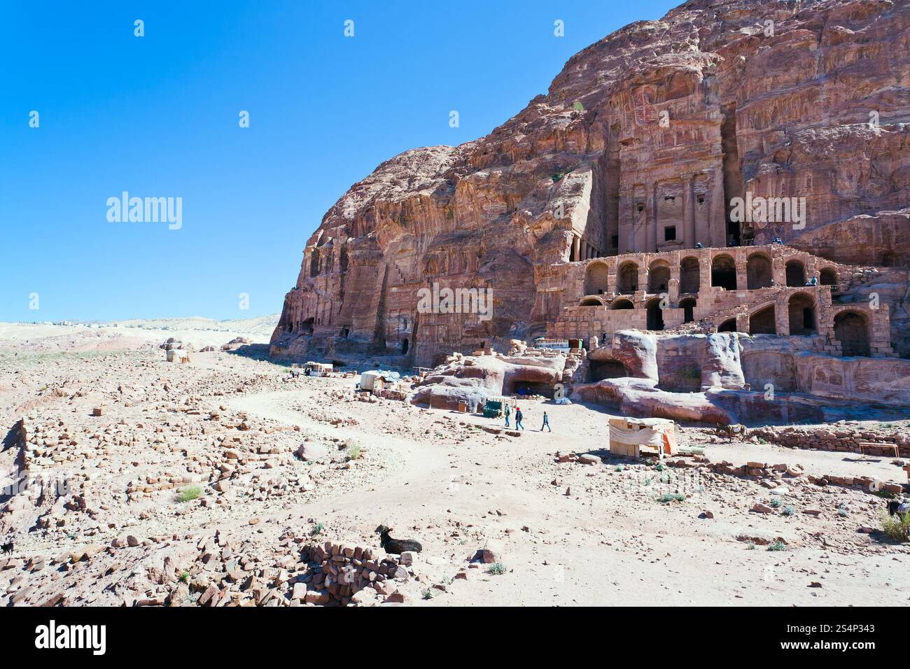 Blick auf die königlichen Gräber in Petra, Jordanien Stockfoto