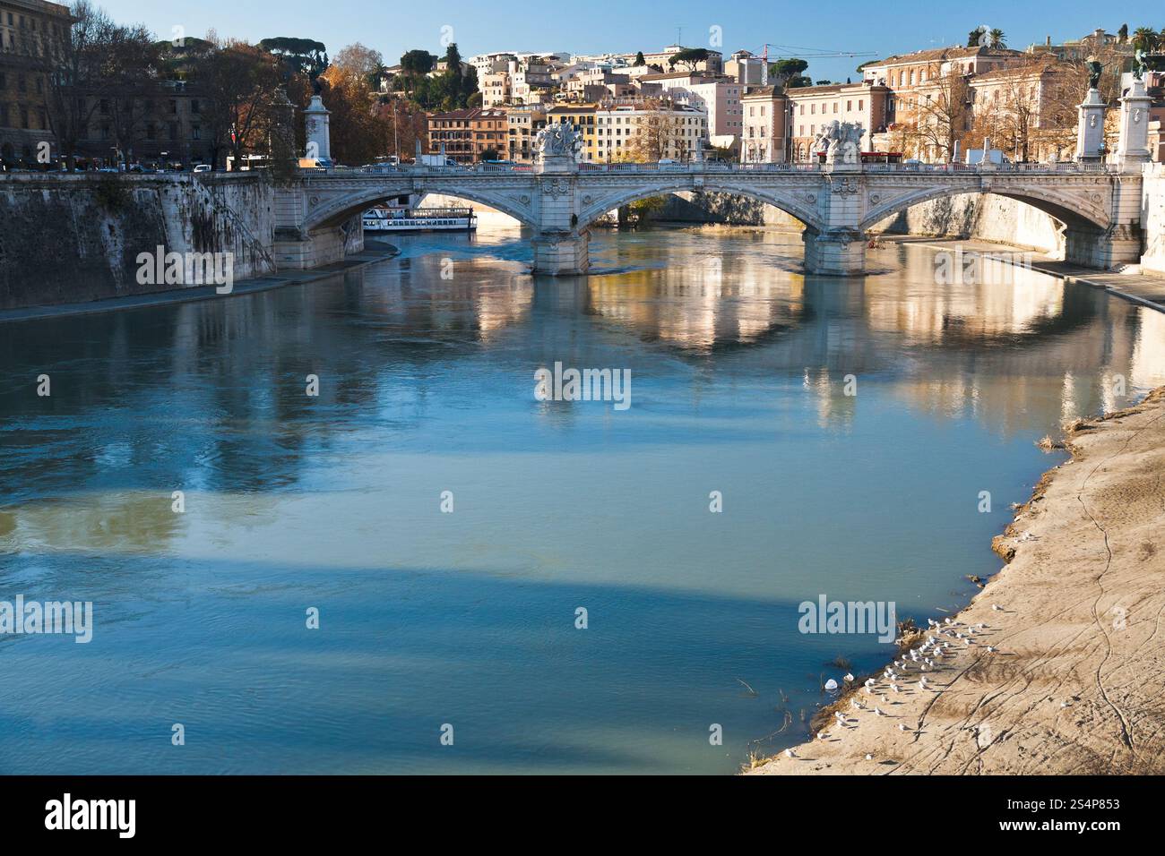 St Angel Brücke am Fluss Tiber in Rom, Italien Stockfoto