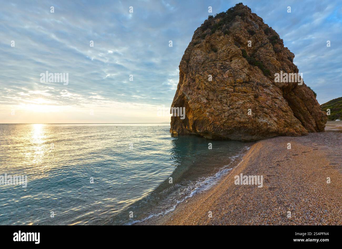 Potistika Sonnenaufgang Strandblick (Griechenland). Ägäische Meer. Stockfoto
