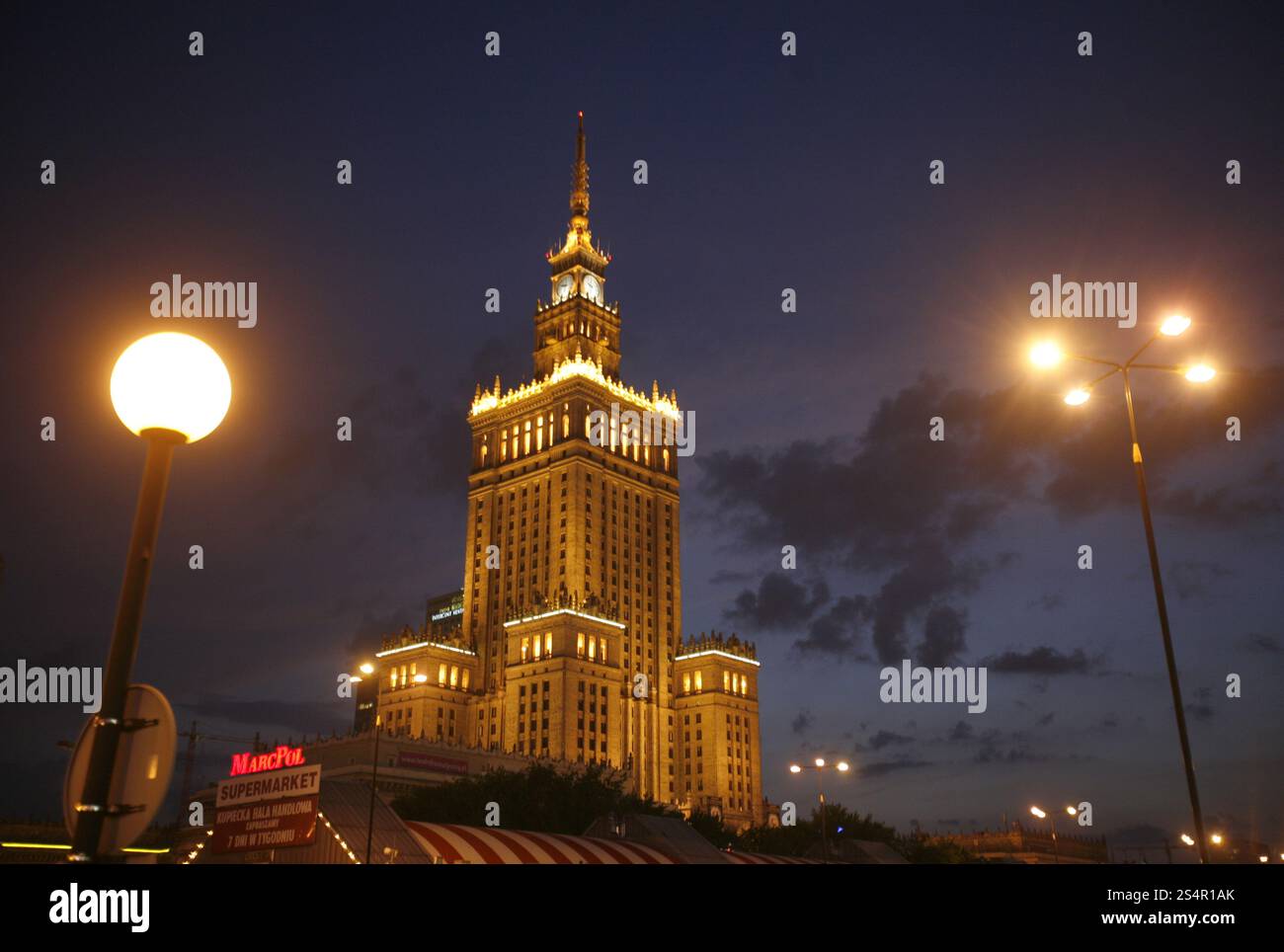Der Kulturpalast in Warschau in Polen, Ost-Europa. Stockfoto