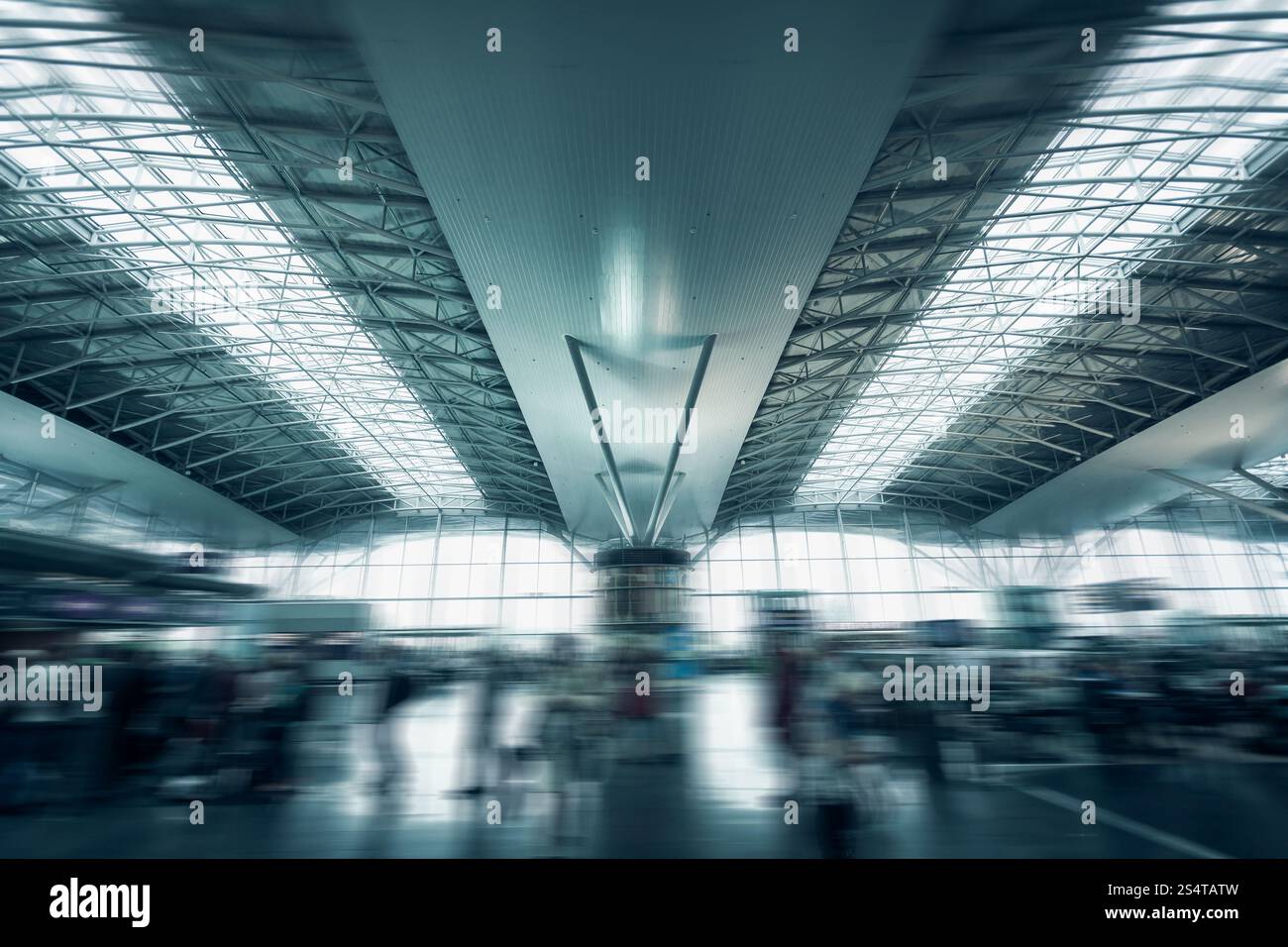 Foto von städtischen Flughafen-terminal mit rauschenden Passagiere Stockfoto