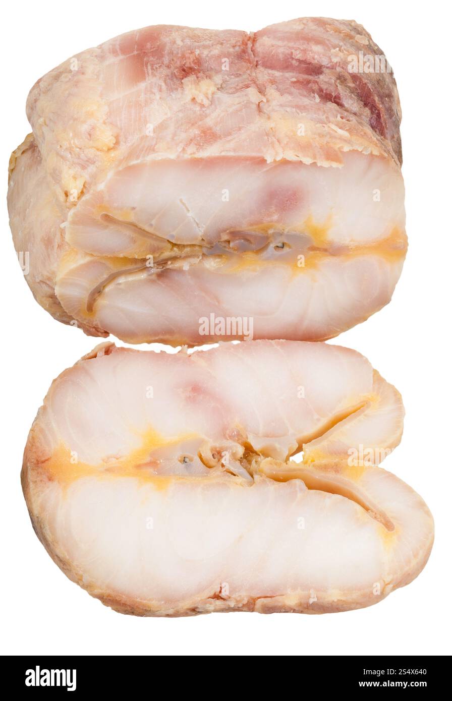ein Stück und Stück heiß geräucherten Stör Fisch isoliert auf weißem Hintergrund Stockfoto