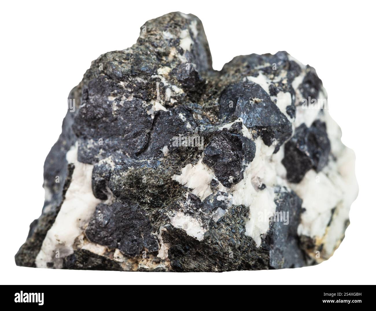 Makroaufnahmen von mineralischen Naturstein - Knopite Kristalle (schwarze Vielzahl von Perowskit) isoliert auf weißem Hintergrund Stockfoto