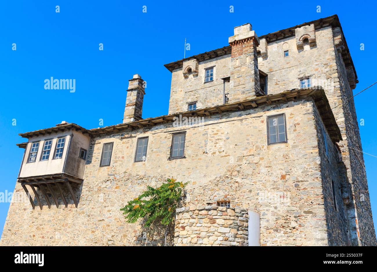 Alte Turm (Ouranoupolis, Chalcidice, Griechenland). Stockfoto
