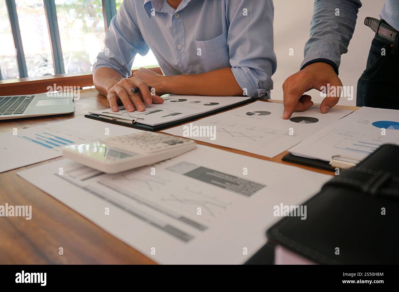 Geschäft Leute treffen Design Ideen professioneller Investor neue Start-up Projekt arbeiten. Konzept.Business Planung im Büro. Stockfoto