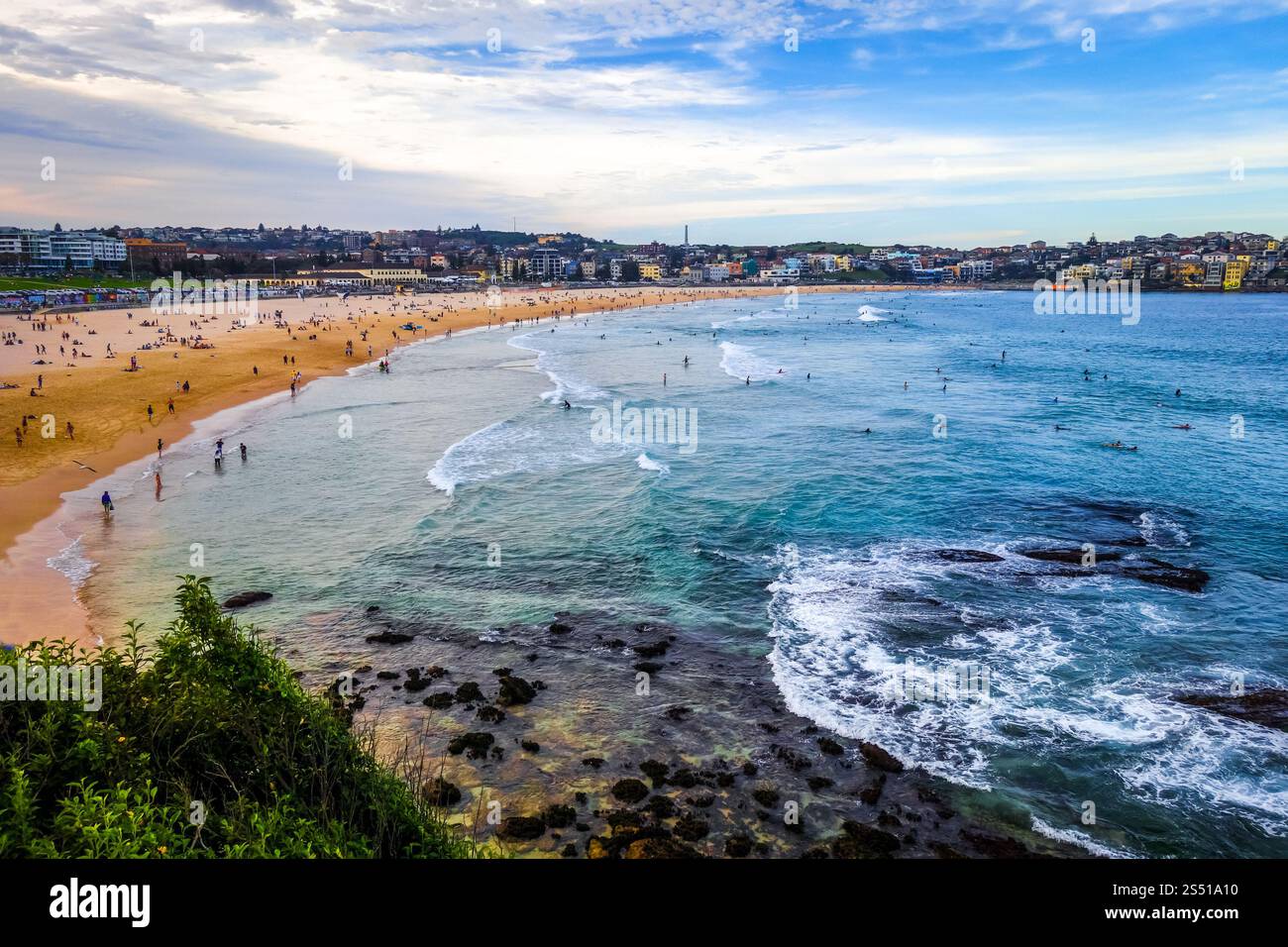 Bondi Beach und Meeresblick, Sidney, Australien. Bondi Beach, Sidney, Australien Stockfoto