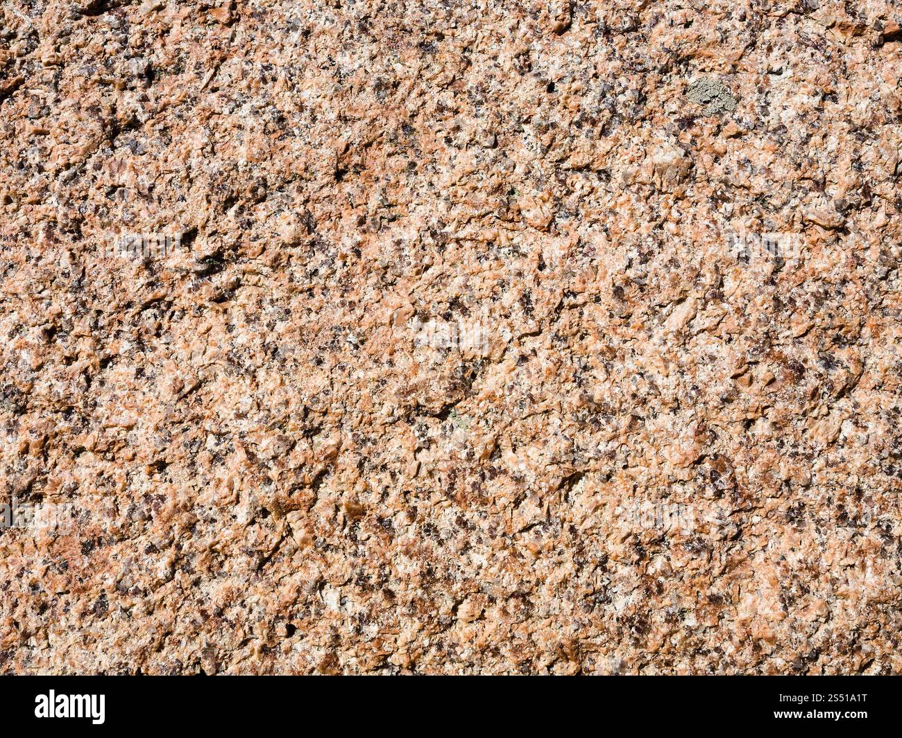 Reisen Sie nach Frankreich - Struktur des Granitfelsens im Naturpark Ploumanach, Ort der Gemeinde Perros-Guirec an der Pink Granit Coast von Cotes-dArmor Stockfoto