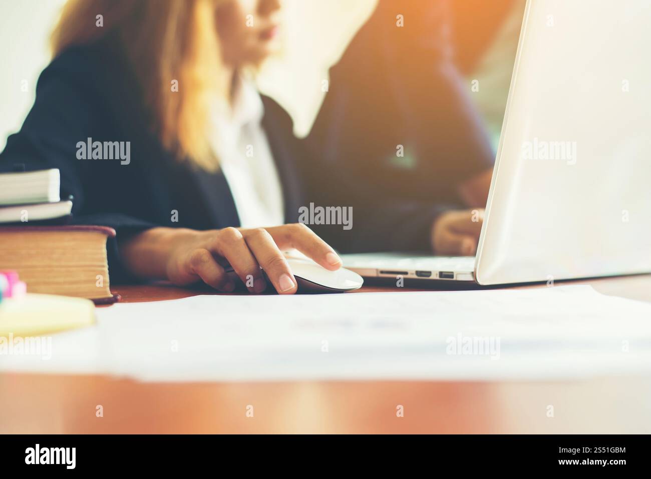 Geschäft Leute zusammen arbeiten im Büro. Stockfoto