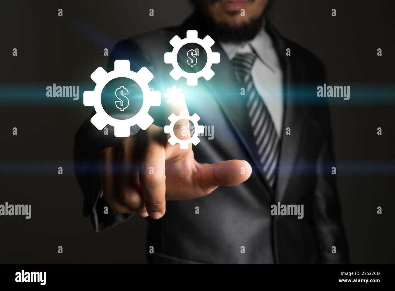 Geschäftsmann berührende Technologie-Schnittstelle mit Zahnradsatz. Touch-Technologie-Schnittstelle für Geschäftsleute mit Zahnradeinstellung. Stockfoto