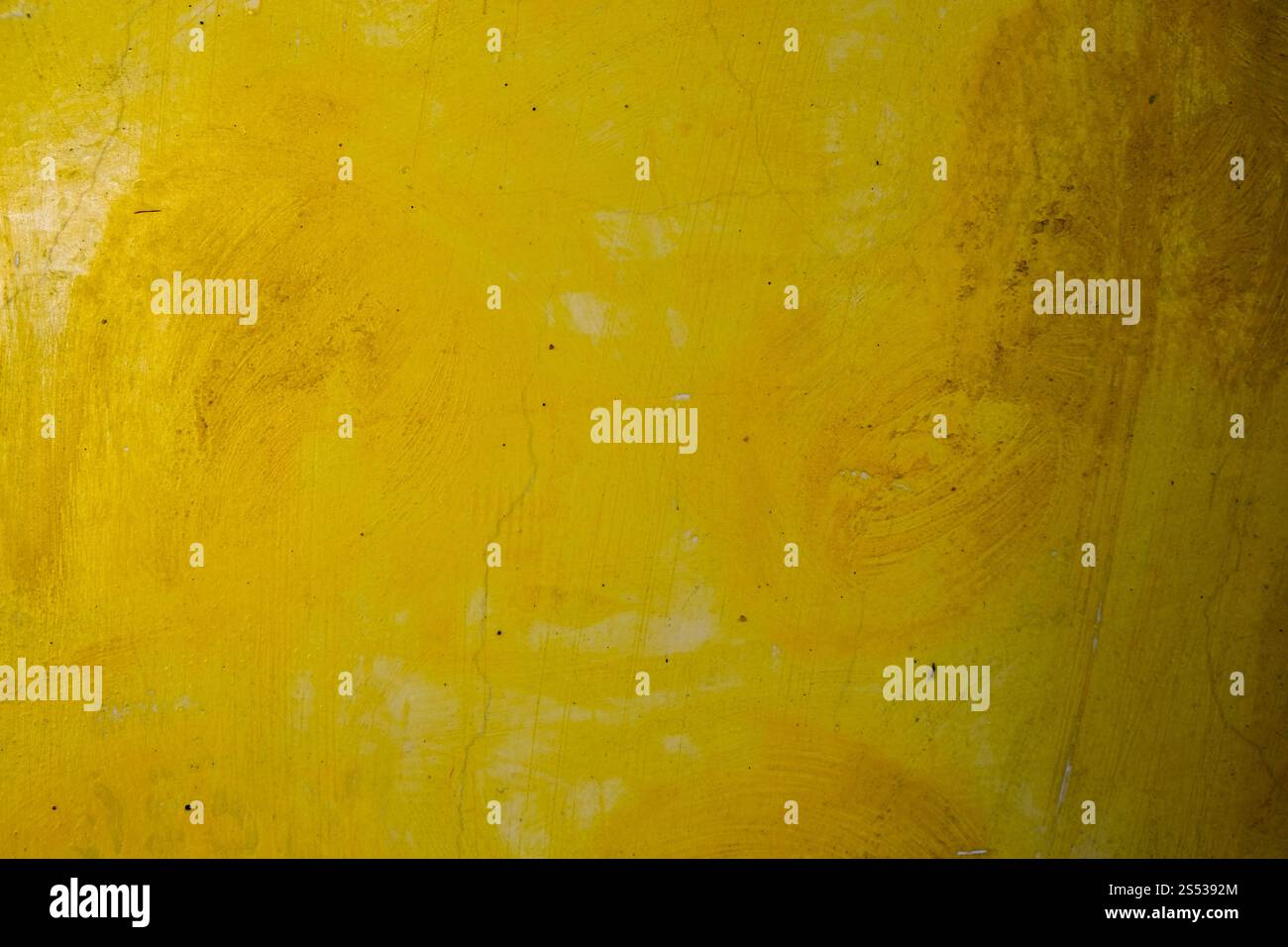 Strukturierte Wand gebürstet bemalt Hintergrund, abstrakte Orange Ölfarbe Stockfoto