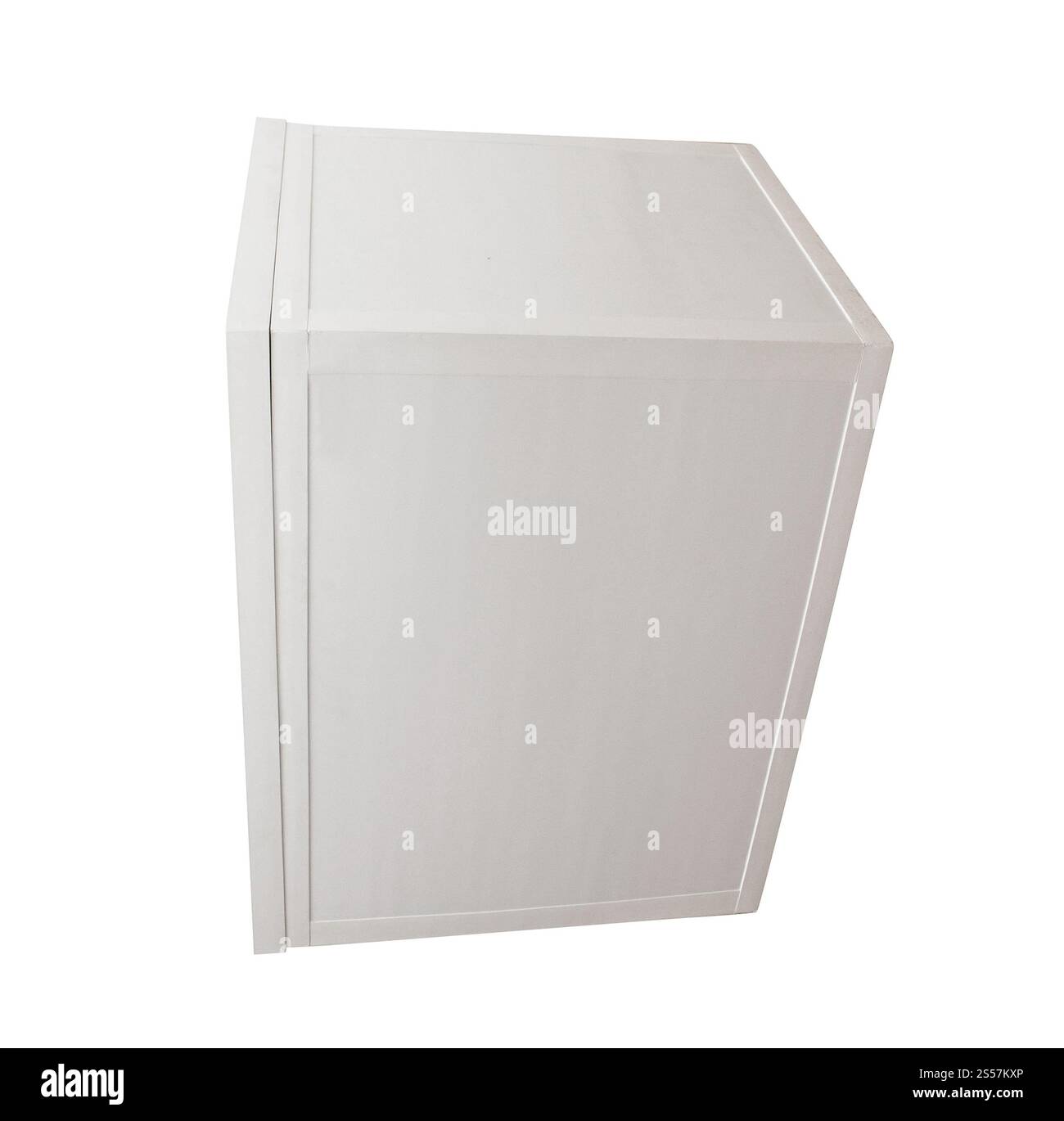 Leeres Feld auf weißem Hintergrund. Leeres Feld Stockfoto