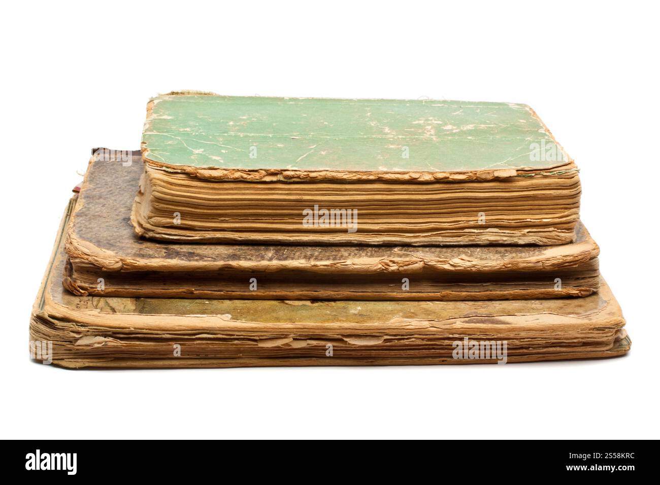 Antike alte Bücher isoliert auf weißem Hintergrund. Alte Bücher auf weiß Stockfoto