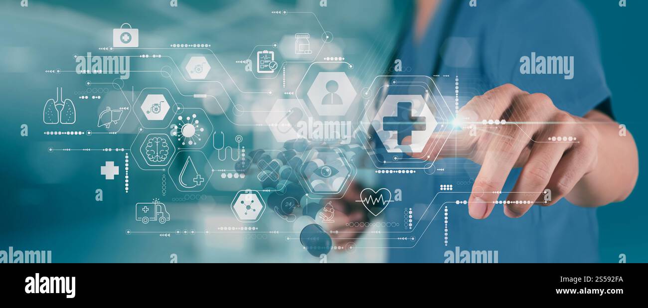 Medizin Arzt mit modernen Computer diagnostizieren virtuelle elektronische Krankenakte des Patienten auf Interface.Digital Healthcare und Netzwerk auf Modern Stockfoto Medizin Arzt mit modernen Computer diagnostizieren virtuelle elektronische Krankenakte des Patienten auf Interface.Digital Healthcare und Netzwerk auf Modern Stockfoto