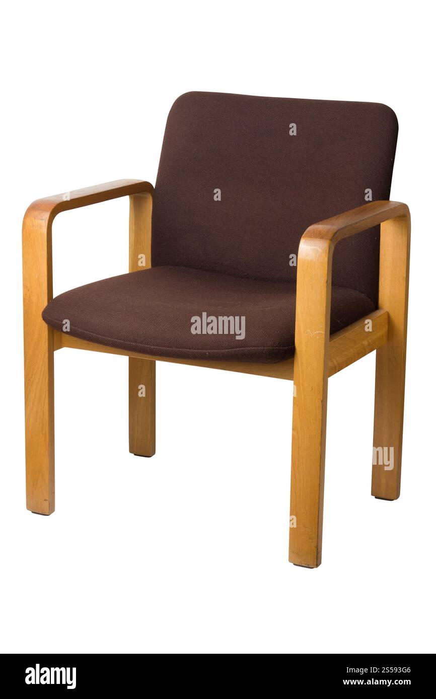 Alter Stuhl auf weißem Hintergrund. Alter Stuhl Stockfoto Alter Stuhl auf weißem Hintergrund. Alter Stuhl Stockfoto
