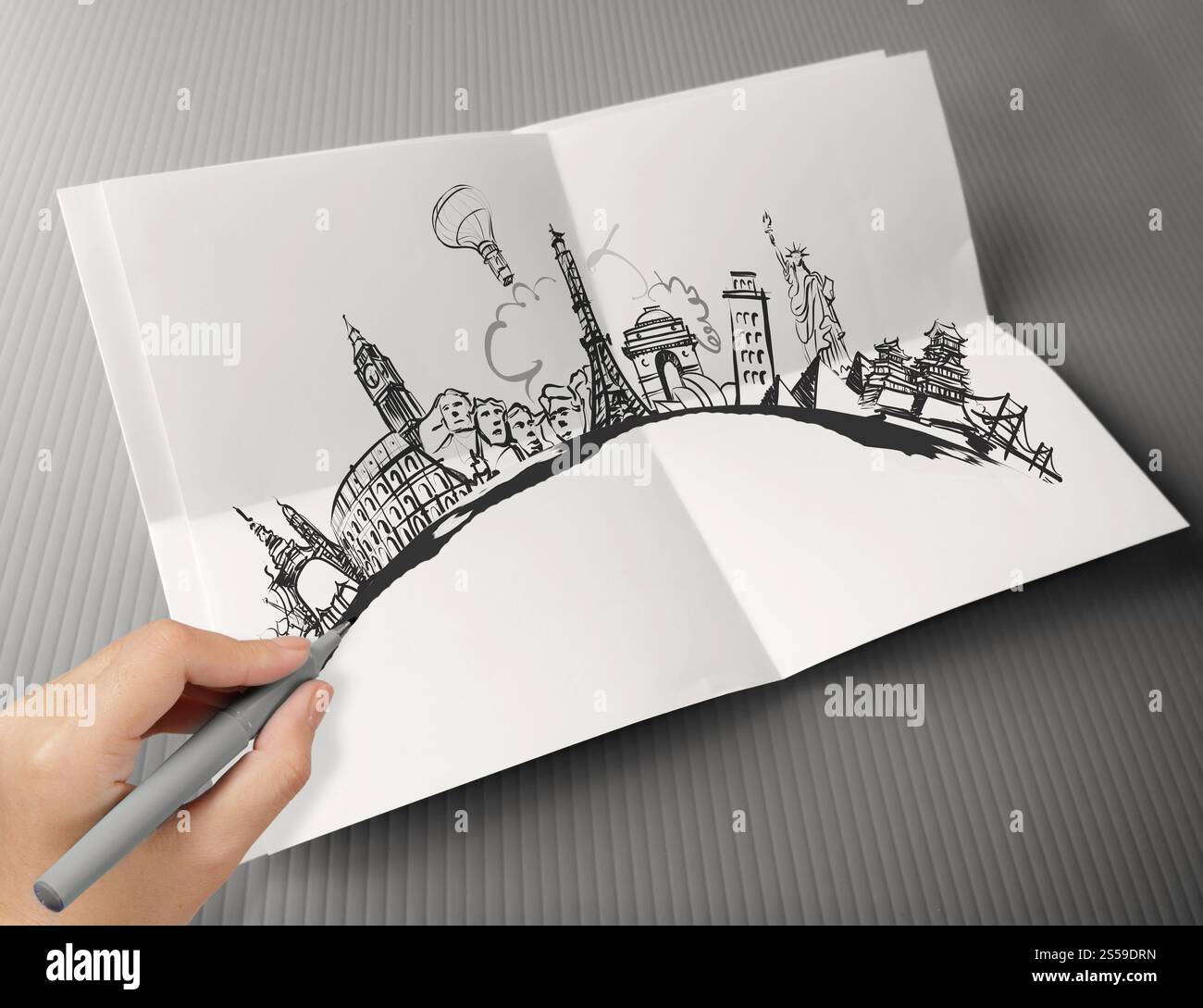 handgezeichnete Papierhintergrund als Vintage-Konzept auf der ganzen Welt unterwegs Stockfoto