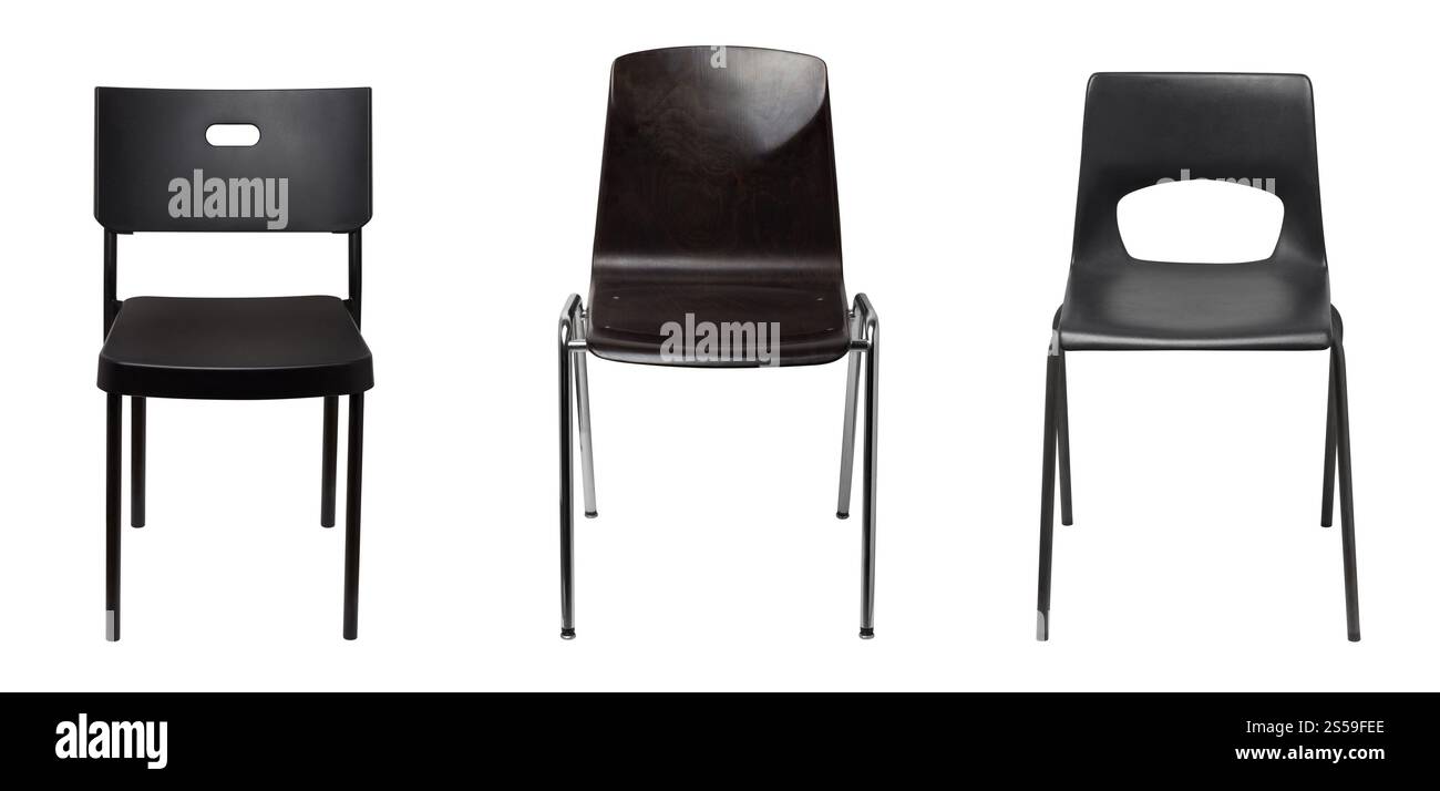 Schwarze Stühle, isoliert auf weißem Hintergrund. Schwarze Stühle isoliert Stockfoto