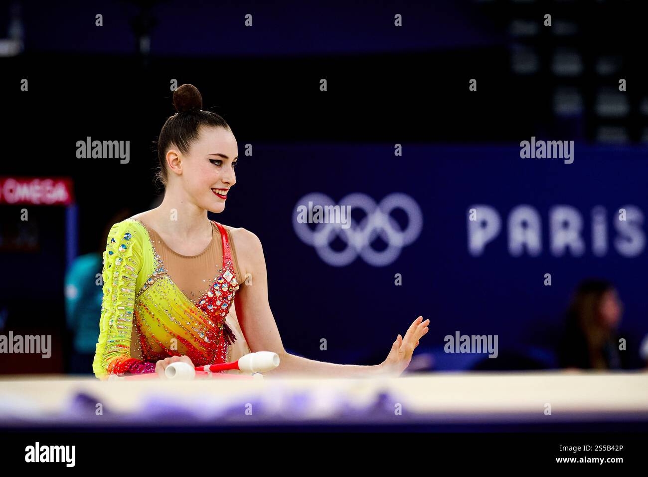 PARIS, FRANKREICH - 8. AUGUST 2024: Darja Varfolomev. Die individuelle Rundum-Qualifikation der Rhythmischen Gymnastik während der Olympischen Spiele 2024 in Paris AT Stockfoto