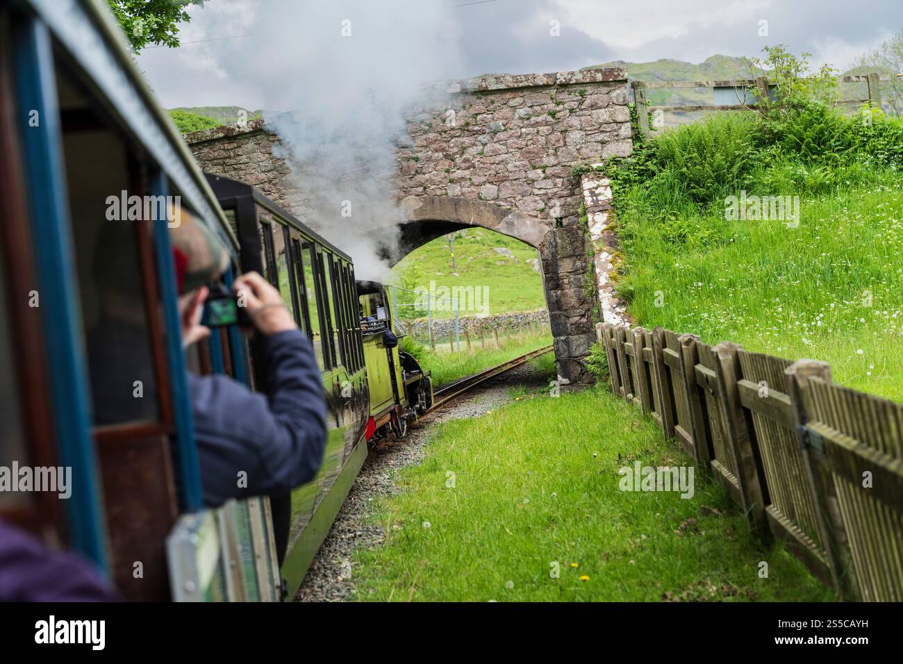 Ravenglass and Eskdale Railway, Cumbria, UK – kleine Schmalspurbahn-Verbindung von der Küste Ravenglass ins Eskdale Valley Stockfoto