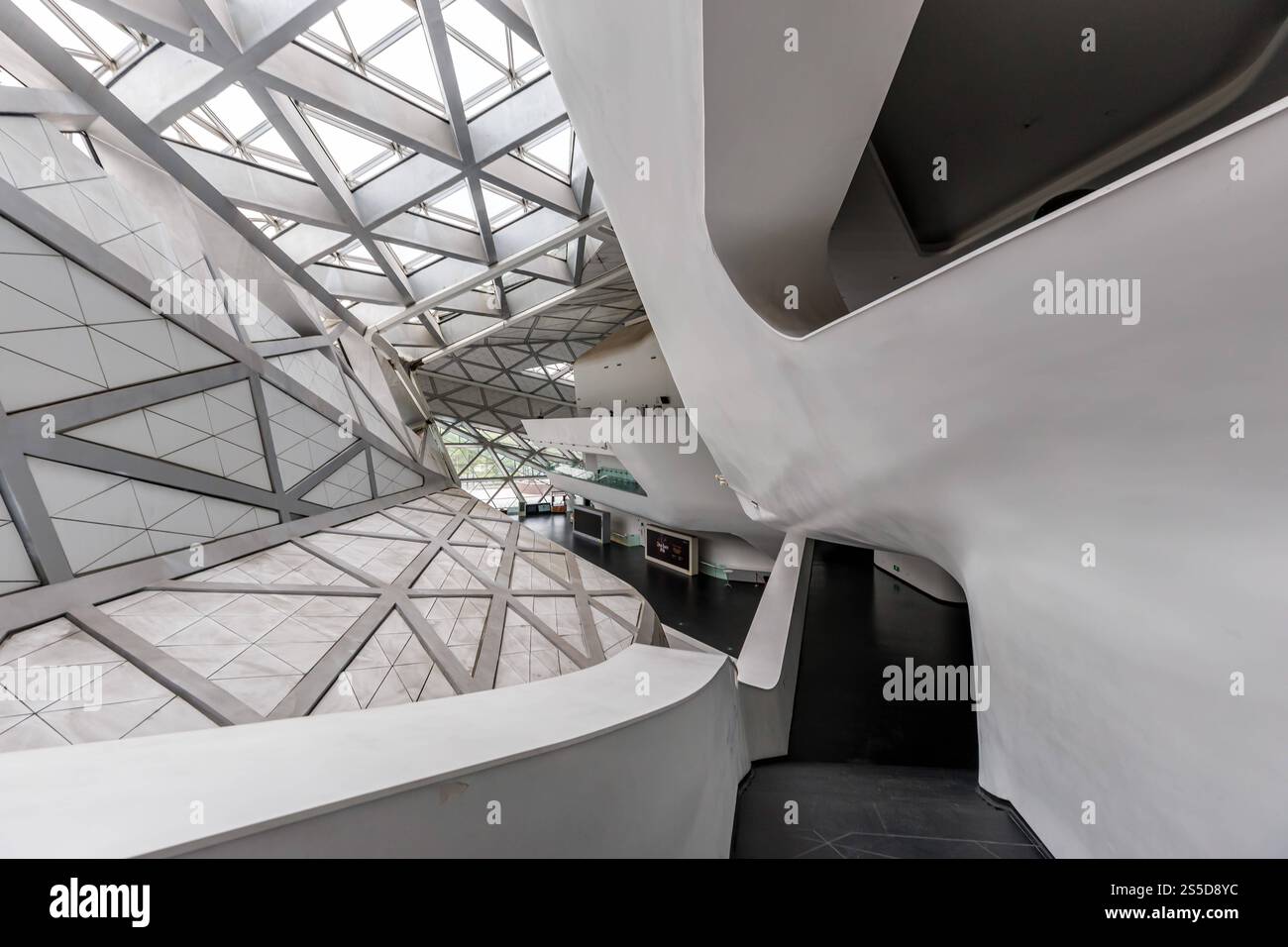 Opernhaus Guangzhou Opera Grand Theatre Oper Gebäude von Zaha Hadid ...