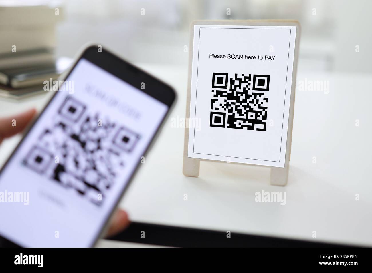 QR Code Payment Scanning Tag für Smartphone Scan QR Code Scan Zahlung und Verifizierung Stockfoto