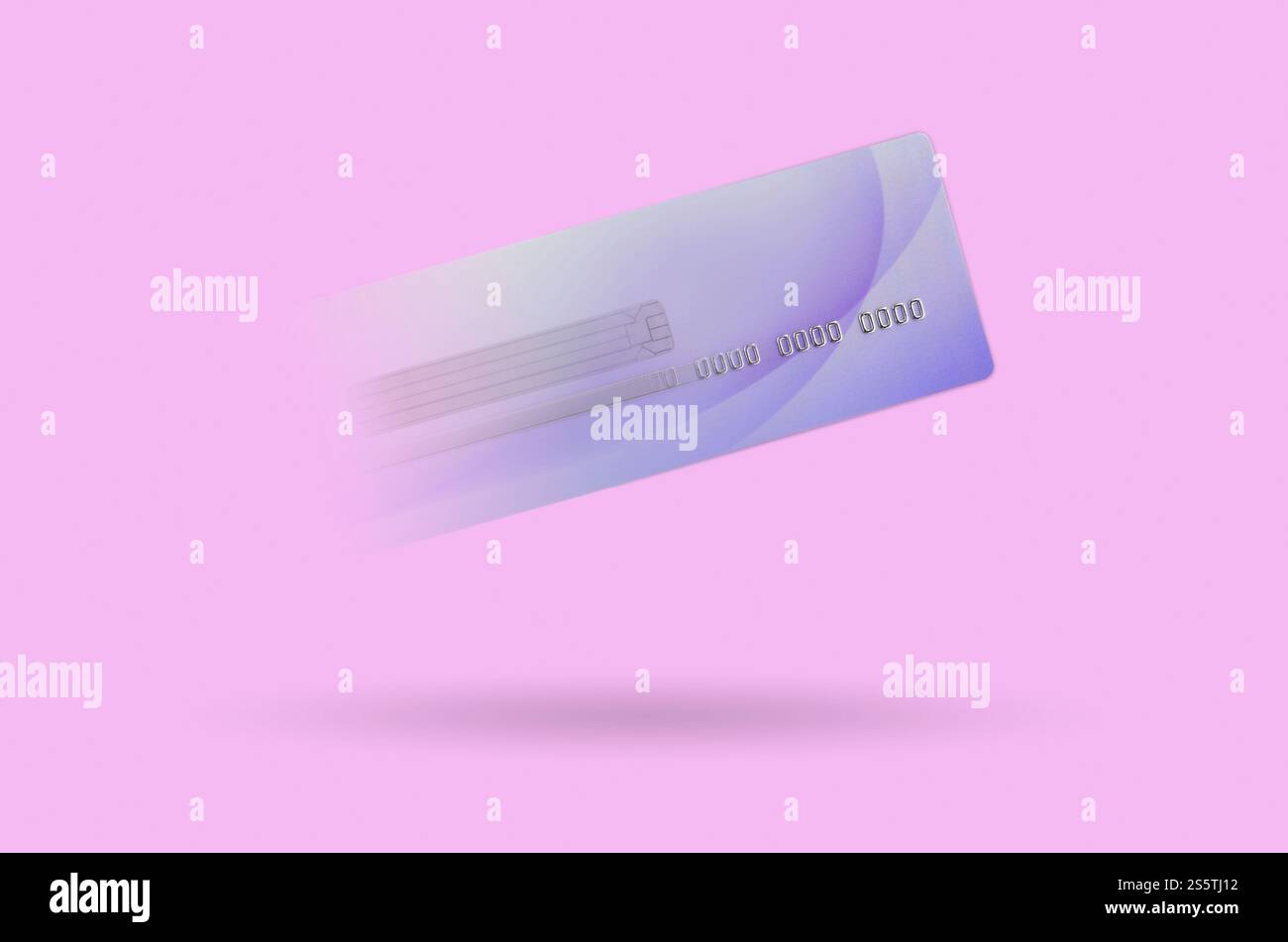 Eine schnell fliegende violette Kreditkarte hebt sich vor einem rosa Hintergrund ab. Das Konzept des modernen schnellen Online-Banking und des sofortigen Finanzbetriebs. Stockfoto