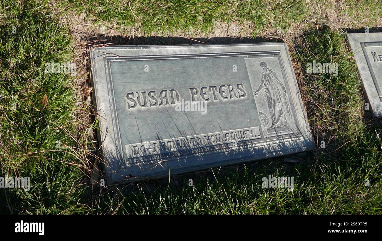 Glendale, Kalifornien, USA 13. Januar 2025 Schauspielerin Susan Peters Grave in Whispering Pines im Forest Lawn Memorial Park am 13. Januar 2025 in Glendale, Kalifornien, USA. Foto: Barry King/Alamy Stock Photo Stockfoto