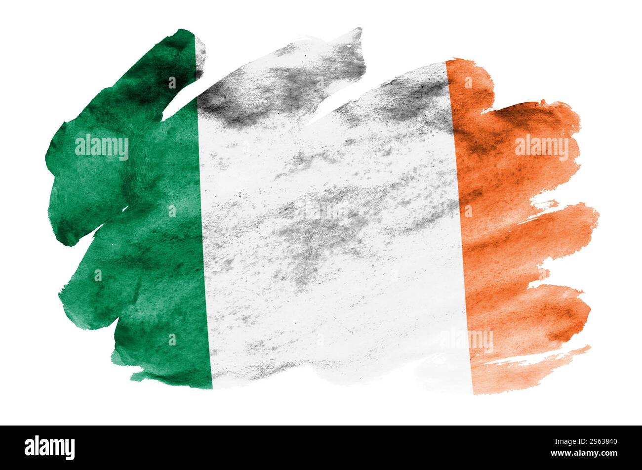 Die irische Flagge ist in flüssigem Aquarell auf weißem Hintergrund dargestellt. Unvorsichtige Farbschattierung mit Bild der Nationalflagge. Unabhängigkeit Stockfoto