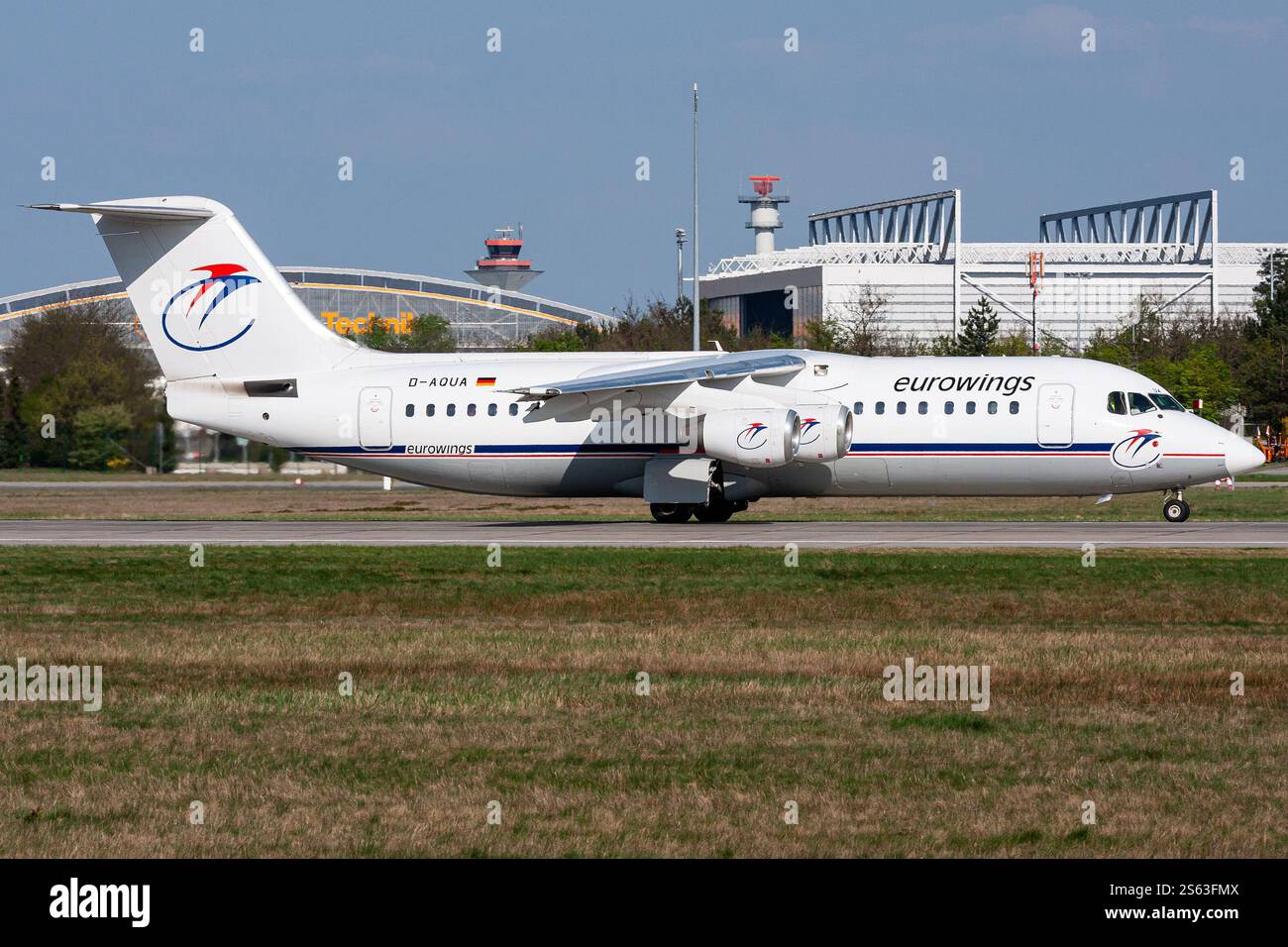 German Eurowings British Aerospace BAE 146-300 mit der Registrierung D-AQUA on take off Roll auf der Piste 18 des Frankfurter Flughafens Stockfoto