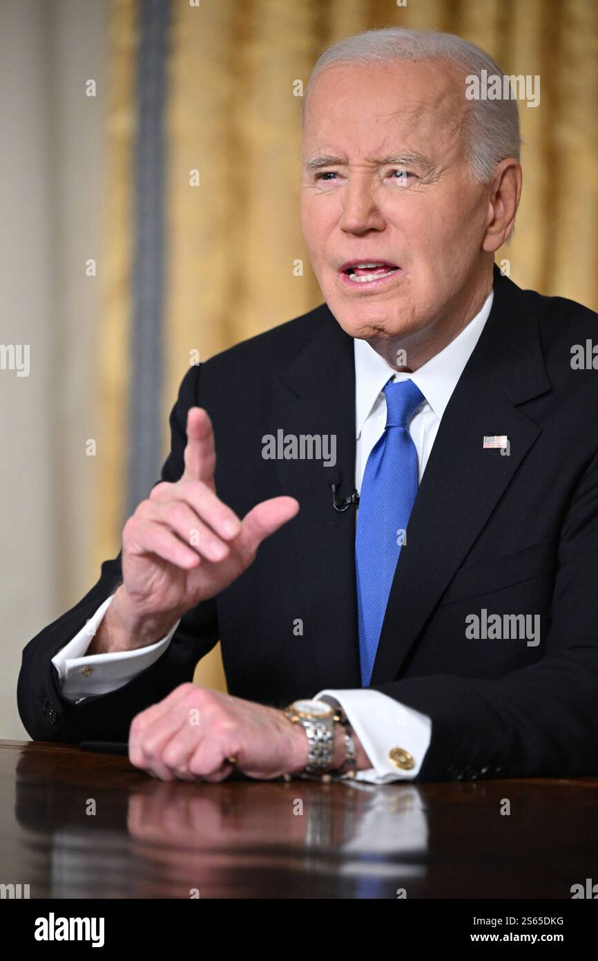 Washington, Usa. Januar 2025. US-Präsident Joe Biden hält am Mittwoch, den 15. Januar 2025, seine Abschiedsrede vor der Nation vom Oval Office des Weißen Hauses in Washington, DC. Pool Foto von Mandel Ngan/UPI Credit: UPI/Alamy Live News Stockfoto