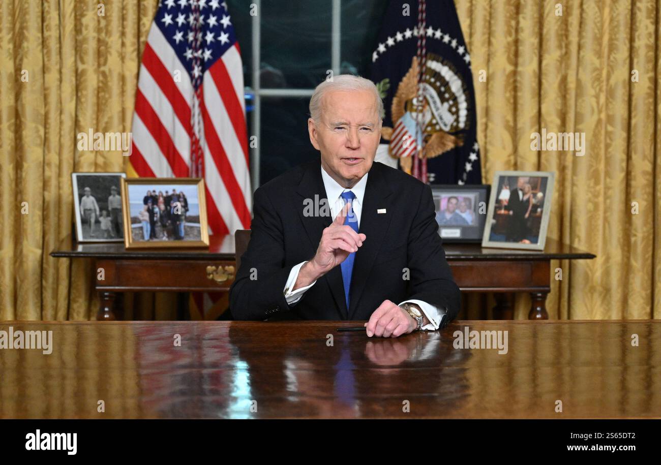 Washington, Usa. Januar 2025. US-Präsident Joe Biden hält am Mittwoch, den 15. Januar 2025, seine Abschiedsrede vor der Nation vom Oval Office des Weißen Hauses in Washington, DC. Pool Foto von Mandel Ngan/UPI Credit: UPI/Alamy Live News Stockfoto