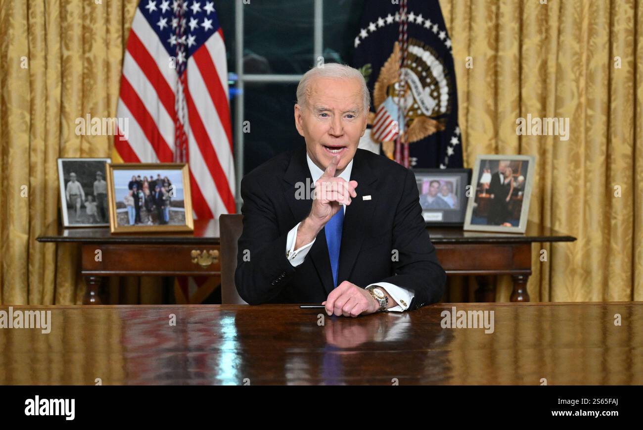 Washington, Usa. Januar 2025. US-Präsident Joe Biden hält am Mittwoch, den 15. Januar 2025, seine Abschiedsrede vor der Nation vom Oval Office des Weißen Hauses in Washington, DC. Pool Foto von Mandel Ngan/UPI Credit: UPI/Alamy Live News Stockfoto