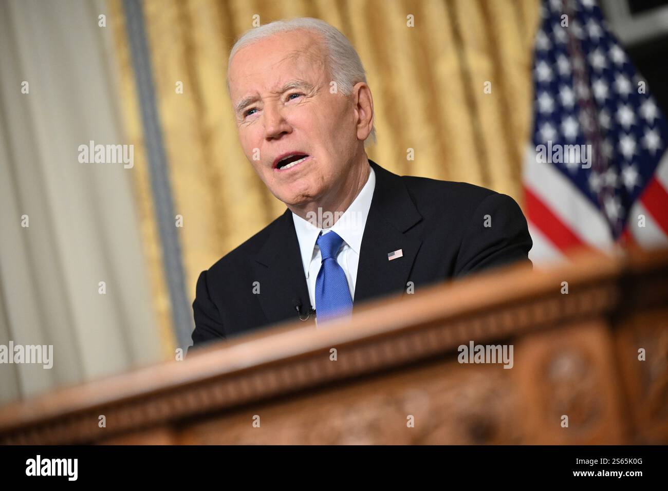 Washington, DC, 15. Januar 2025. US-Präsident Joe Biden hält am 15. Januar 2025 seine Abschiedsrede an die Nation vom Oval Office des Weißen Hauses in Washington, DC. Guthaben: Mandel Ngan/Pool über CNP/dpa/Alamy Live News Stockfoto