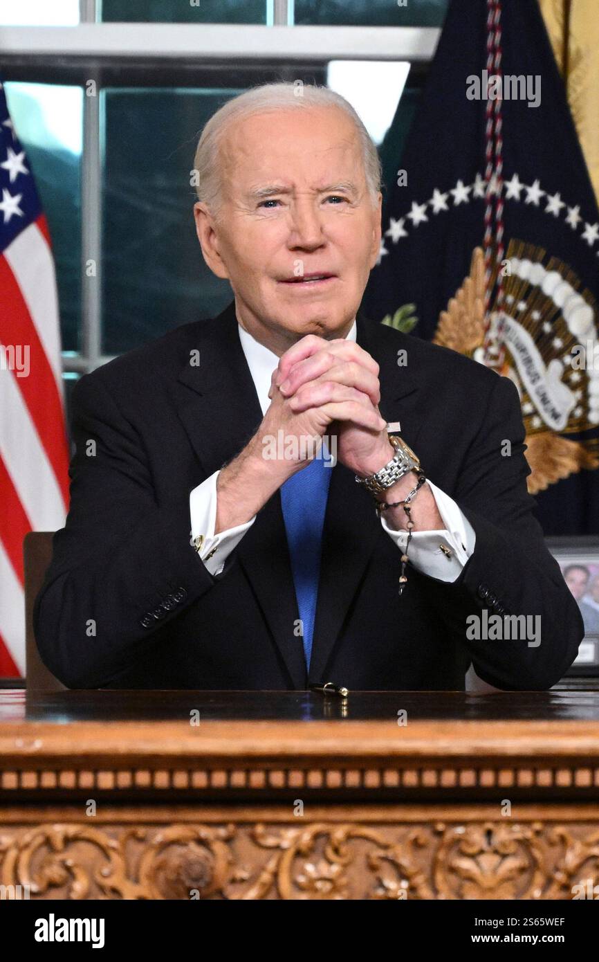 Washington, DC, 15. Januar 2025. US-Präsident Joe Biden hält am 15. Januar 2025 seine Abschiedsrede an die Nation vom Oval Office des Weißen Hauses in Washington, DC. Guthaben: Mandel Ngan/Pool über CNP/dpa/Alamy Live News Stockfoto