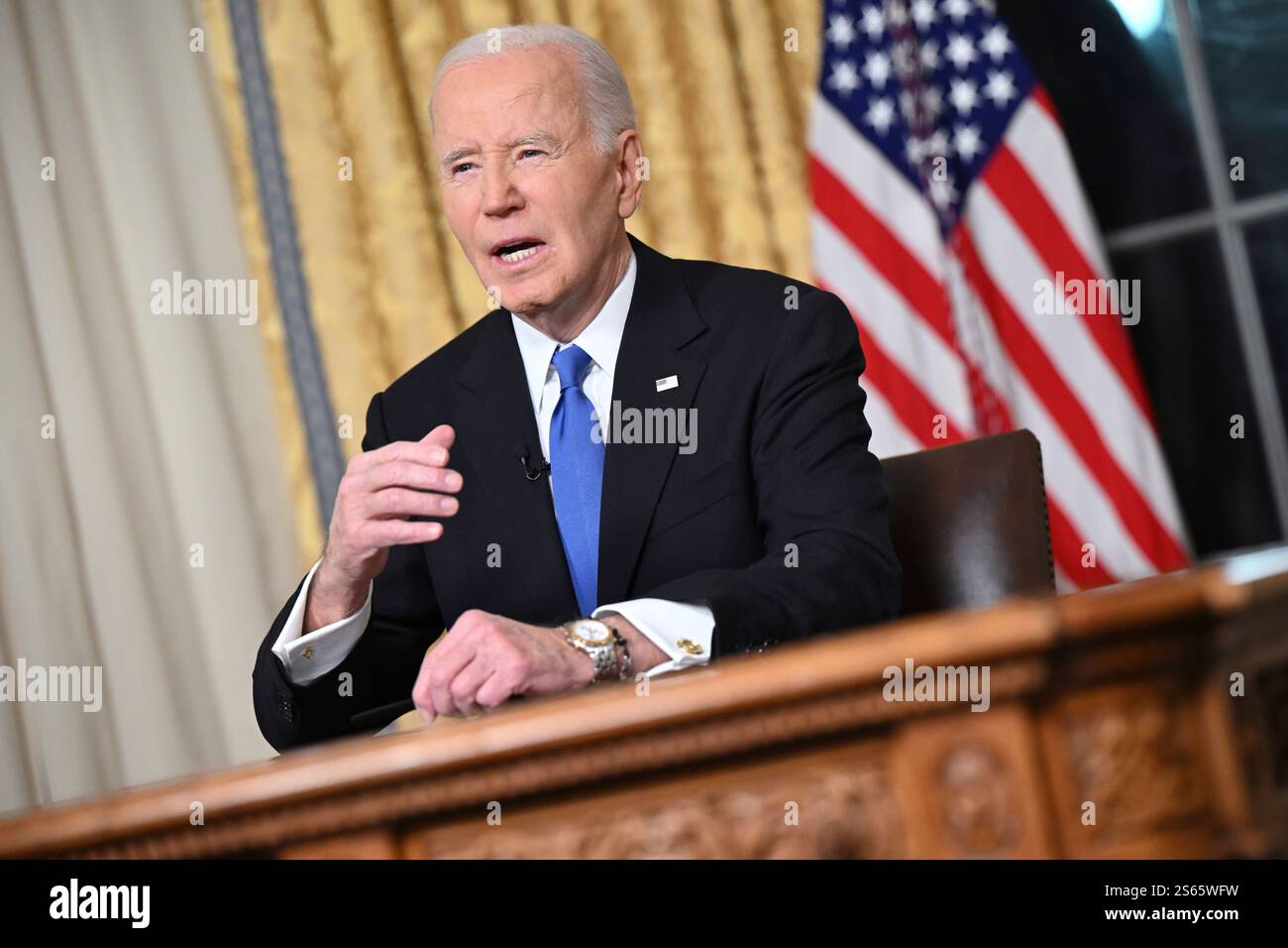 Washington, DC, 15. Januar 2025. US-Präsident Joe Biden hält am 15. Januar 2025 seine Abschiedsrede an die Nation vom Oval Office des Weißen Hauses in Washington, DC. Guthaben: Mandel Ngan/Pool über CNP/dpa/Alamy Live News Stockfoto