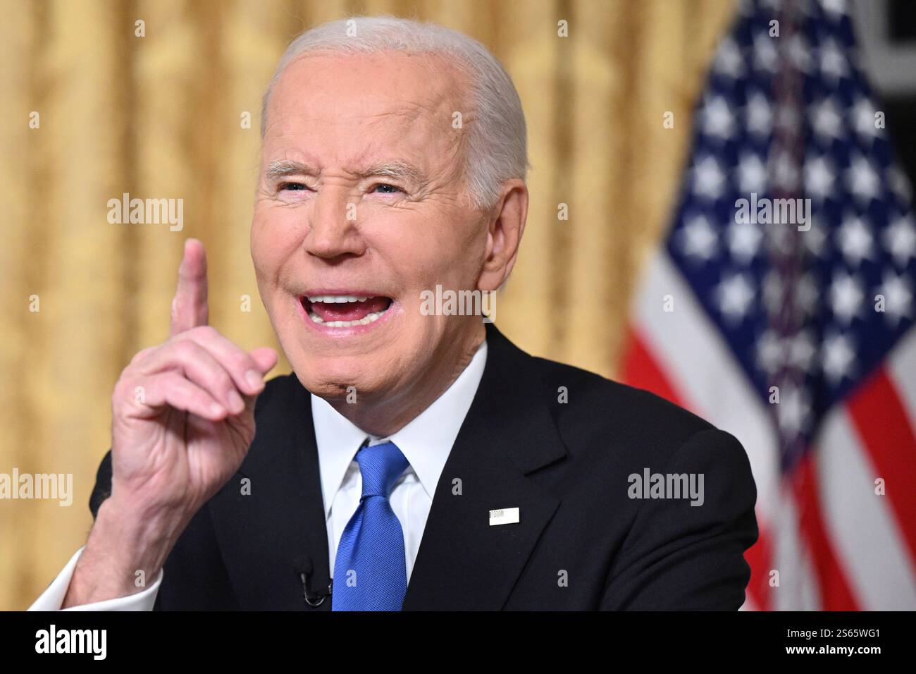 Washington, DC, 15. Januar 2025. US-Präsident Joe Biden hält am 15. Januar 2025 seine Abschiedsrede an die Nation vom Oval Office des Weißen Hauses in Washington, DC. Guthaben: Mandel Ngan/Pool über CNP/dpa/Alamy Live News Stockfoto