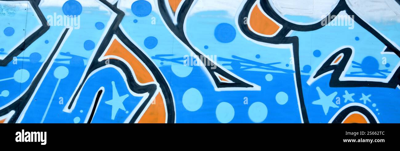 Farbenfroher Hintergrund von Graffiti-Gemälden mit hellen Aerosolstreifen und wunderschönen Farben. Alte Straßenkunst aus Aerosolspray Stockfoto