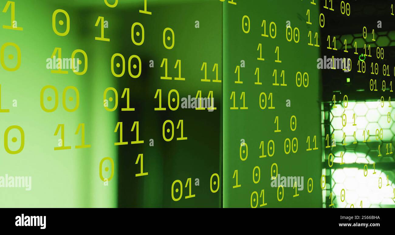 Bild der Datenverarbeitung über dem Serverraum Stockfoto