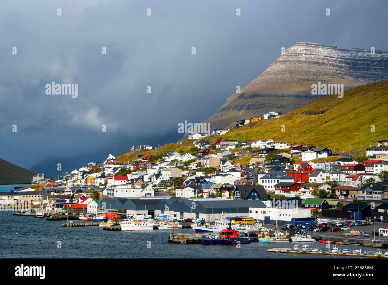 Stadt Klaksvik - Färöer Inseln Stockfoto